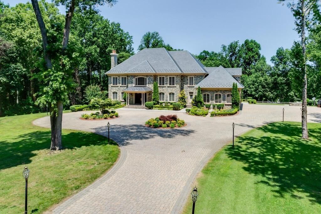 #43. 6822 Georgetown Pike, McLean